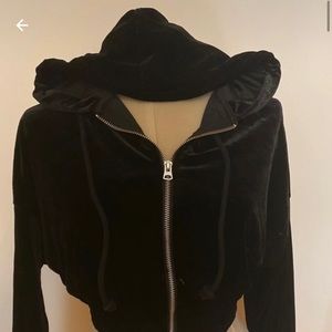 Y2K faux velvet cropped sweater